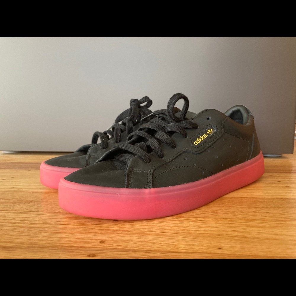 Adidas Sleek black/pink ladies 6